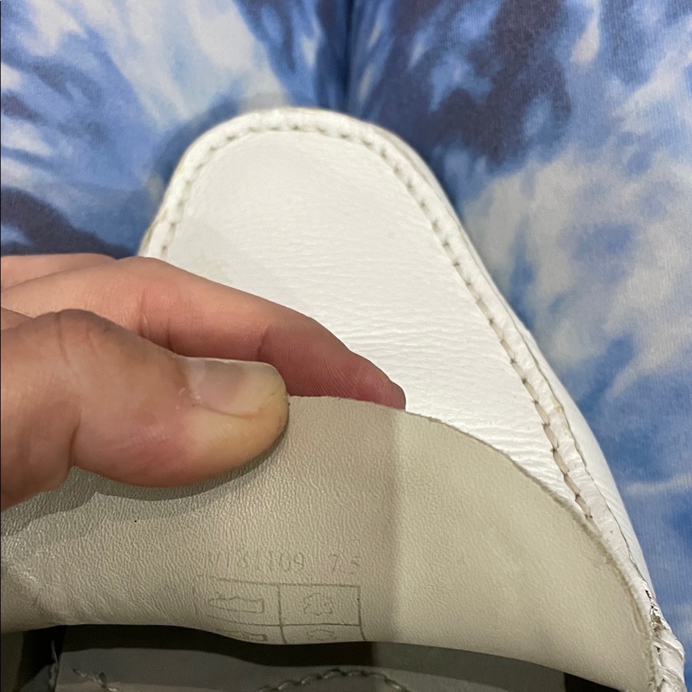 HUGO BOSS White Leather Slip-On Loafers - Picture 3 of 3